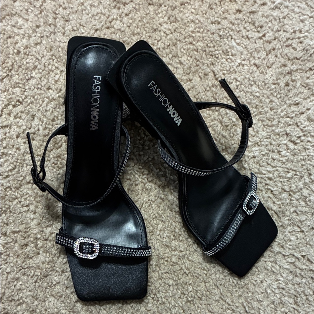 Fashion Nova Black Rhinestone Buckle Strappy Block Heel Sandals